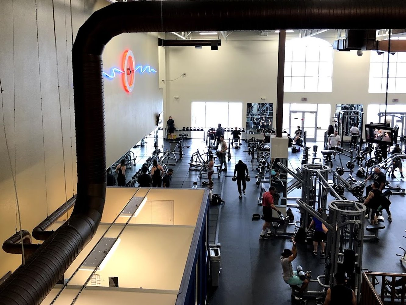 In-Shape Family Fitness - Laguna - фото 3