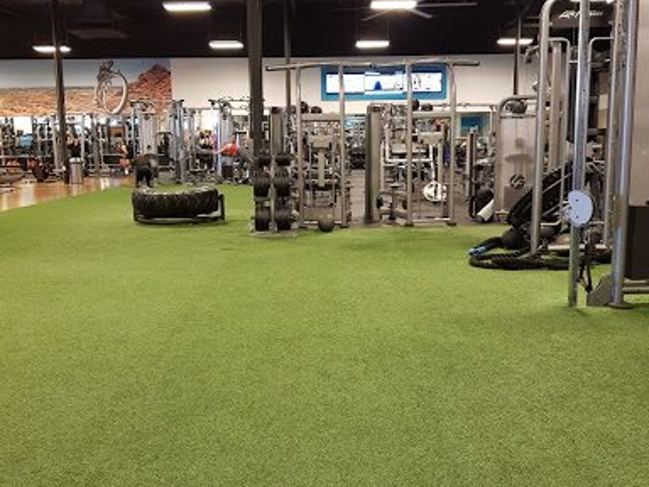 EoS Fitness - Glendale 51st Ave/Olive - фото 4