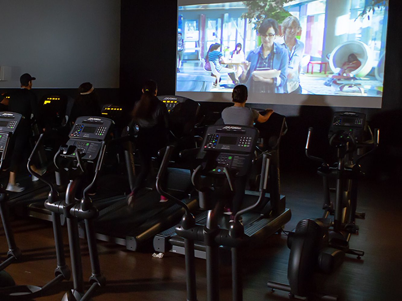 EoS Fitness LOS ANGELES- DOWNTOWN LA/CESAR CHAVEZ - фото 2