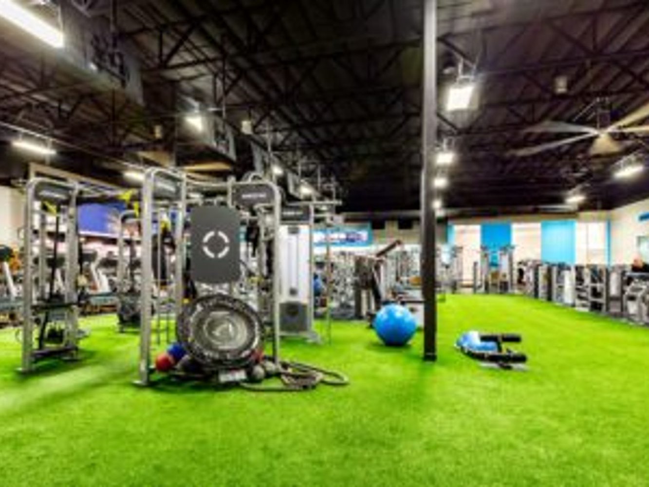 EoS Fitness LOS ANGELES- DOWNTOWN LA/CESAR CHAVEZ - фото 9
