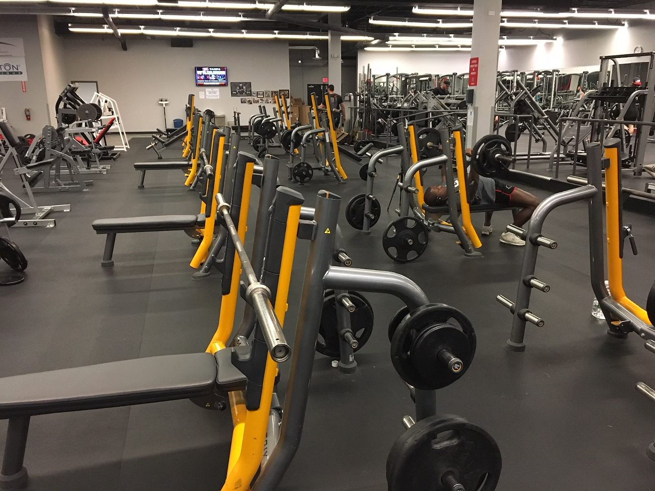 Powerhouse Gym Athletic Club - фото 4