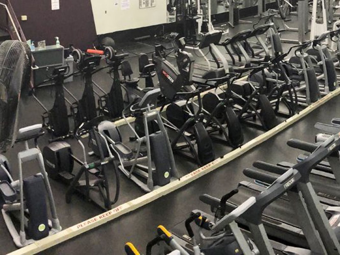 NORTHEAST RACQUET CLUB AND FITNESS CENTER - фото 2