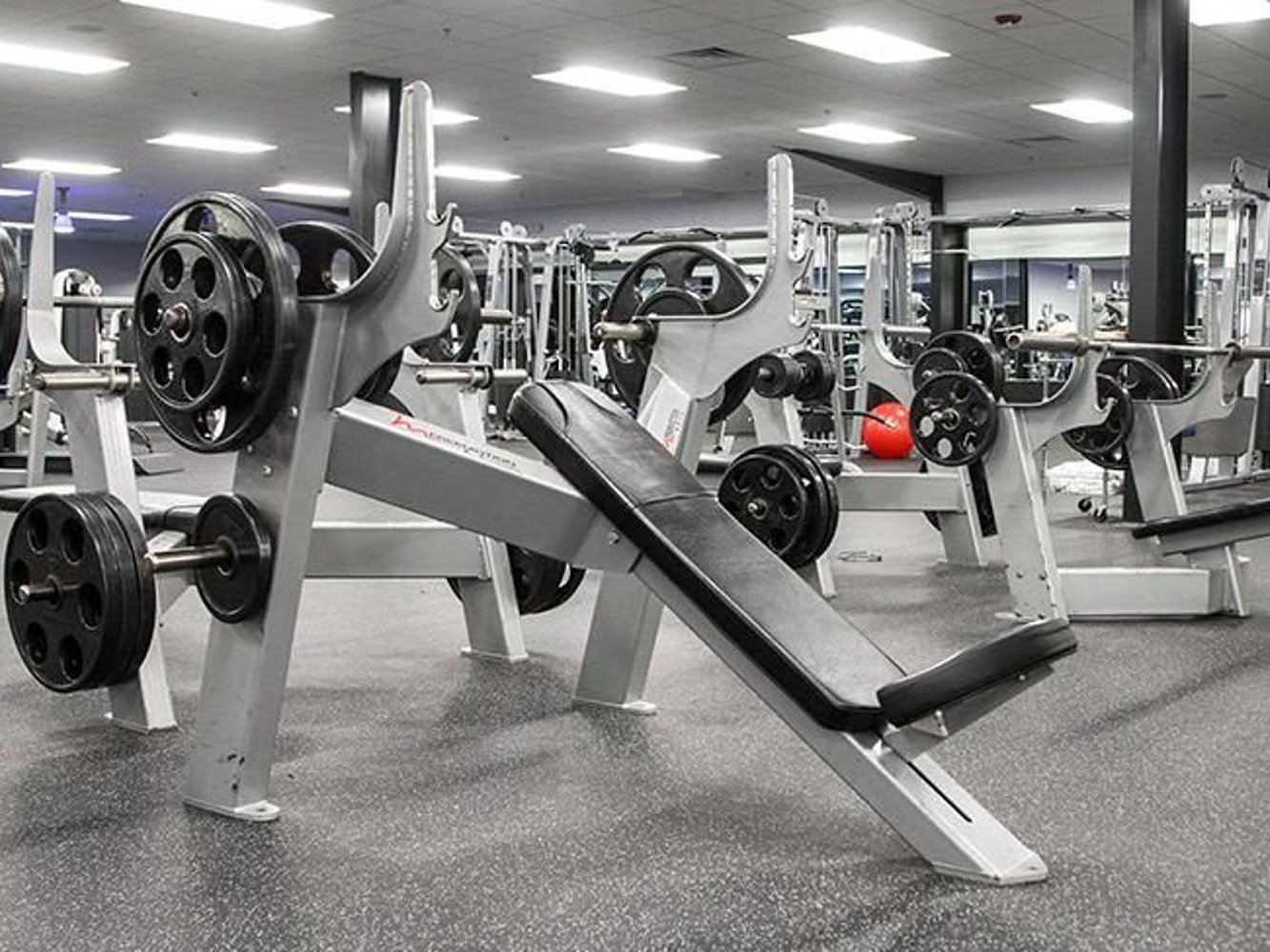 Genesis Health Clubs Topeka Southwest - фото 3