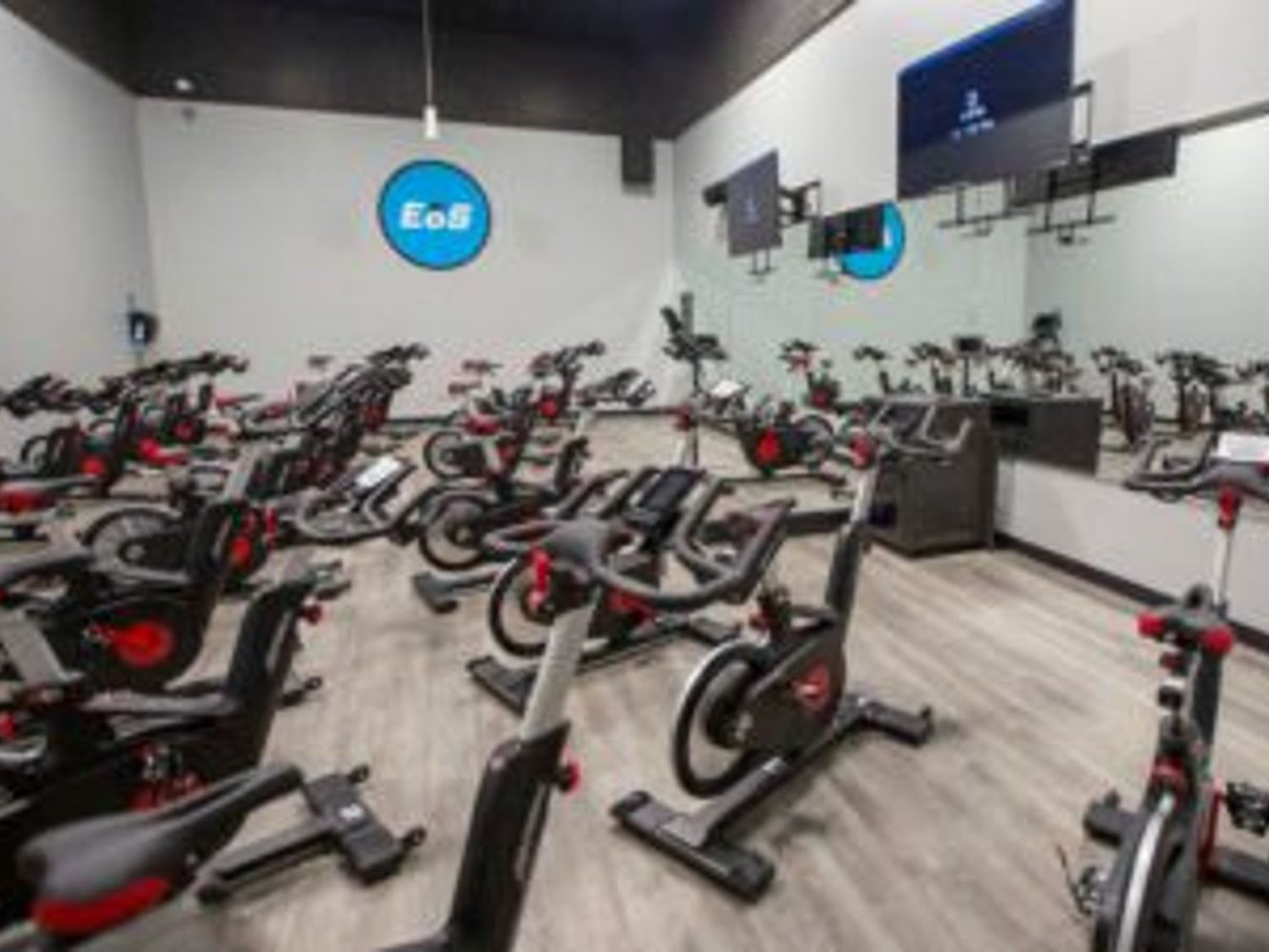 EoS Fitness GLENDALE - 83RD AVE / W CAMELBACK RD - фото 4
