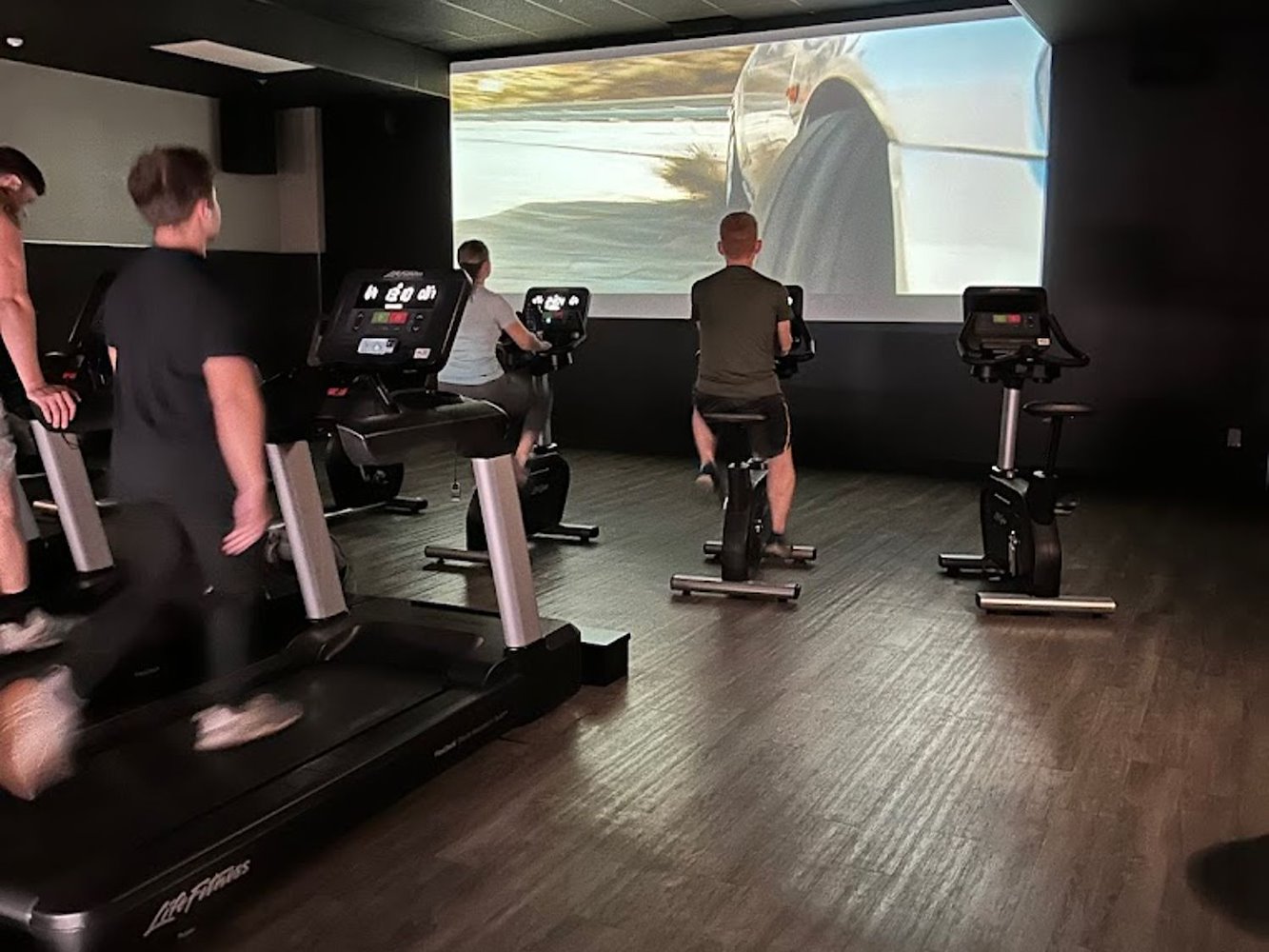 EoS Fitness MESA - GILBERT/MCKELLIPS - фото 3