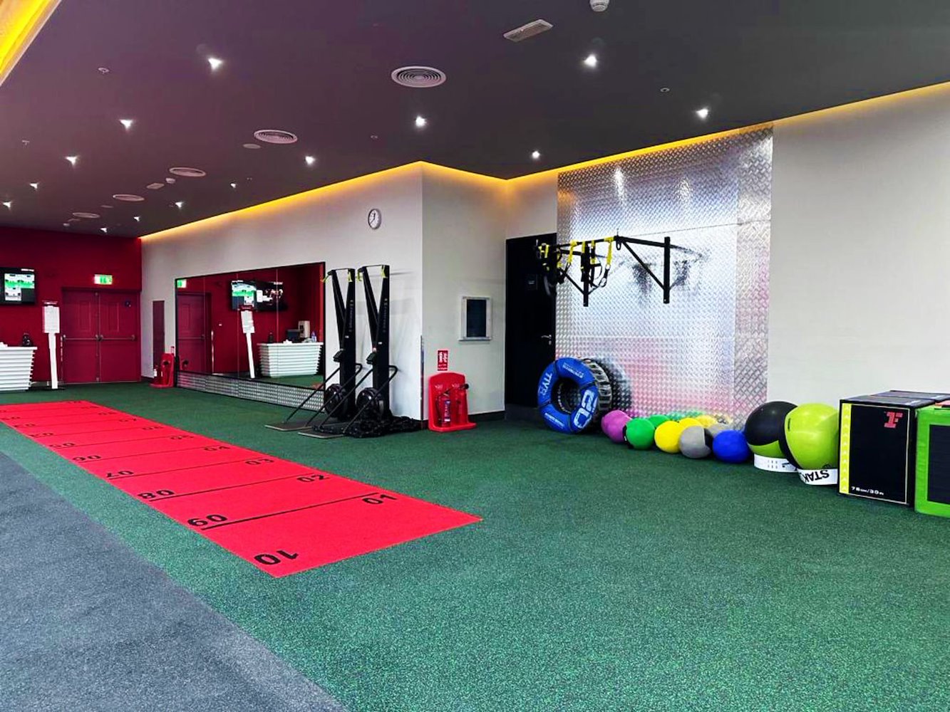 Fitness First Platinum Hilli Mall - Ladies Only - фото 2