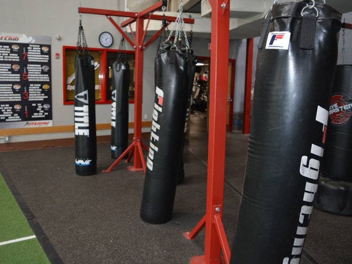 Long Island Health & Racquet - фото 2