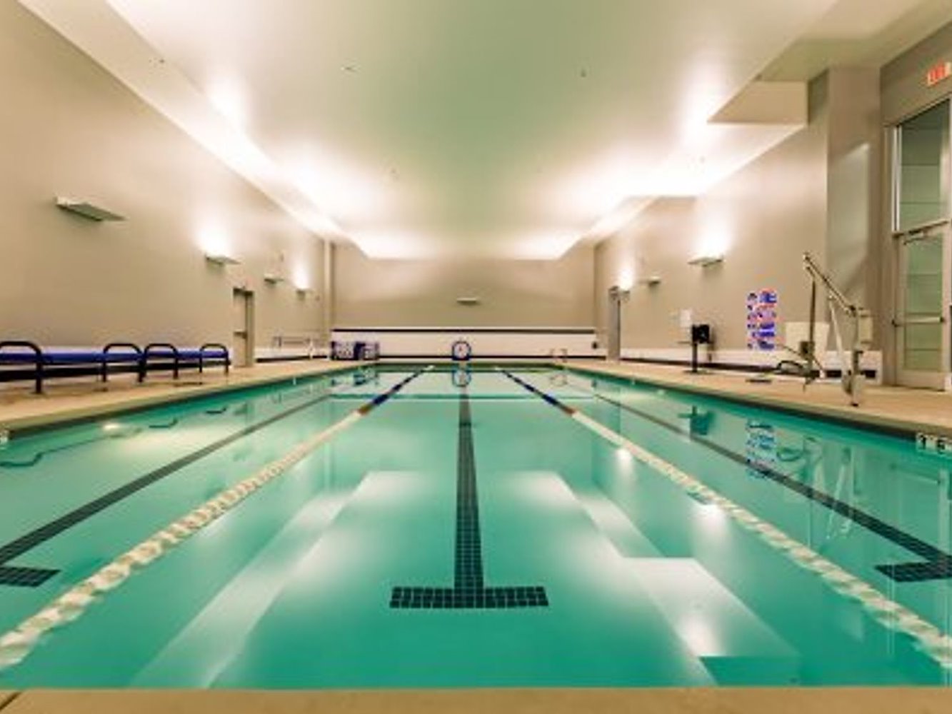 EoS Fitness Oceanside: Palm Tree Plaza - фото 6
