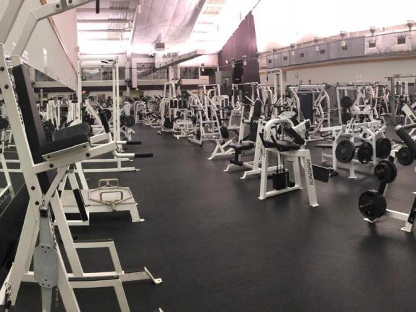 NORTHEAST RACQUET CLUB AND FITNESS CENTER - фото 3