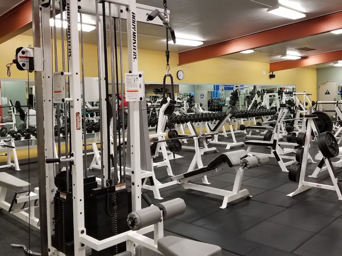 In-Shape Family Fitness - Madison/I-80 - фото 2