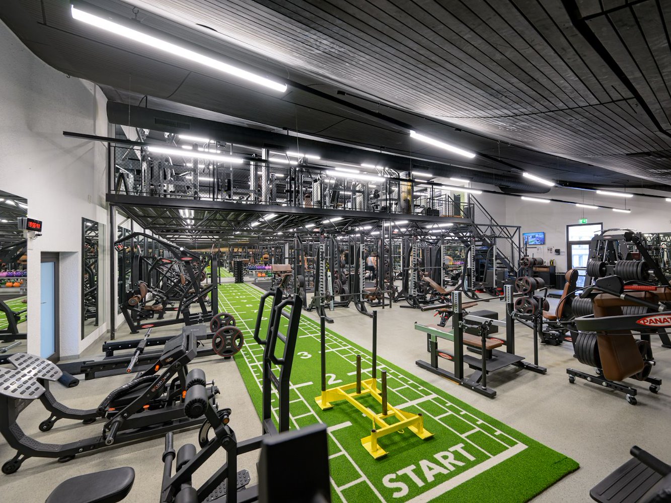 Luxor Fitness - фото 1