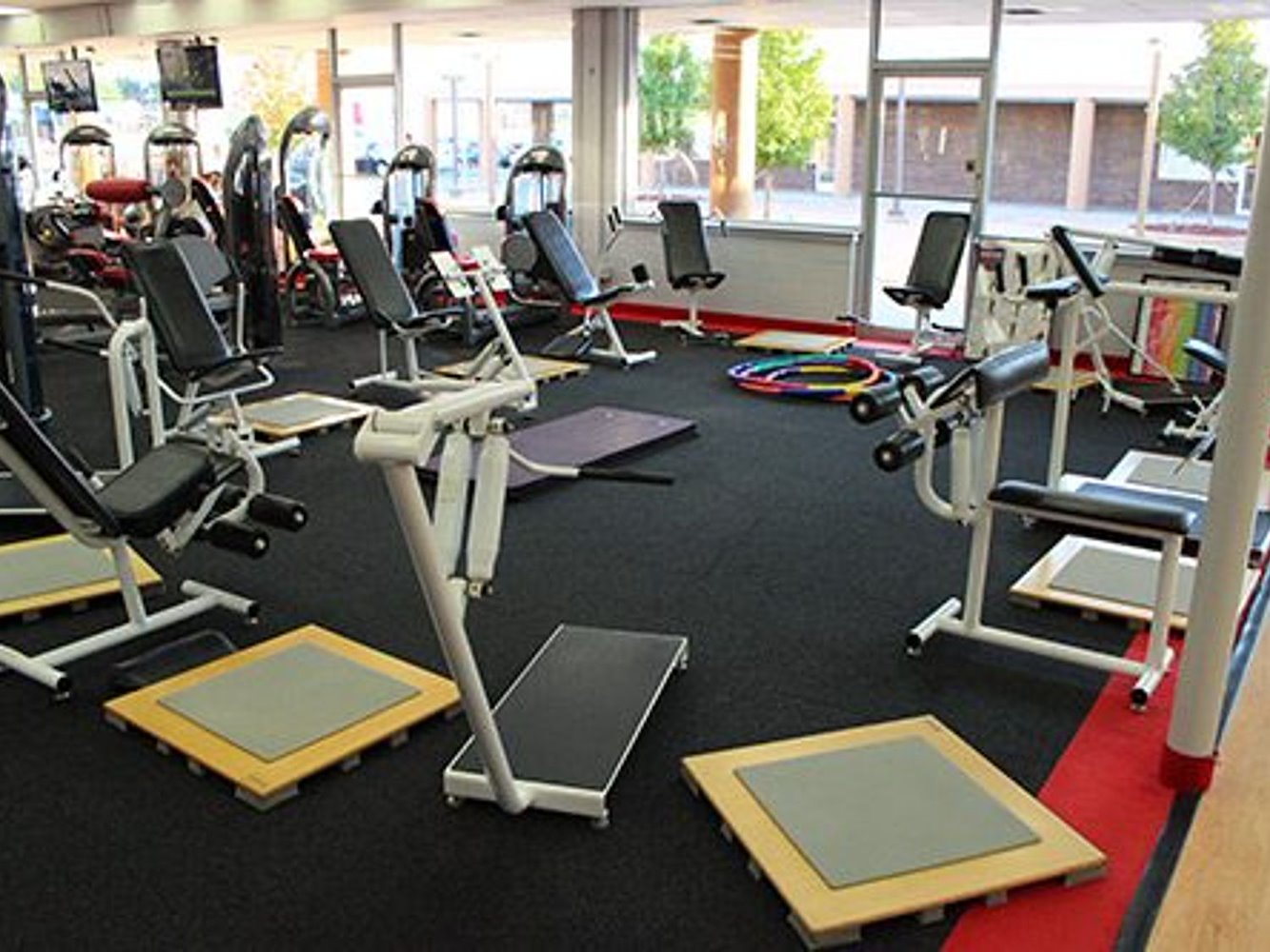 Go M.A.D. Fitness Monroe Express - фото 5