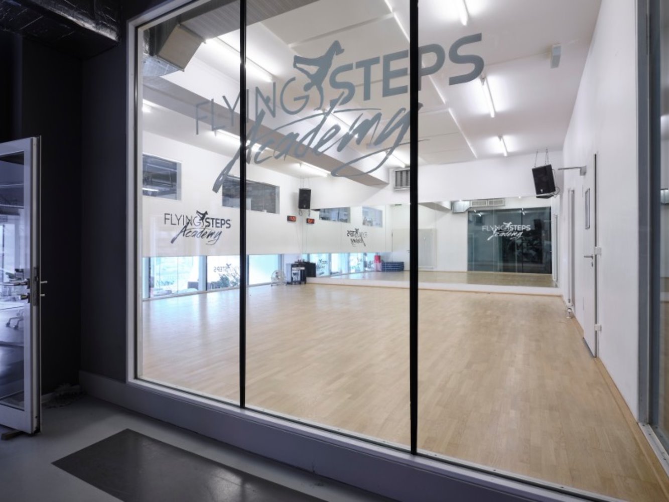 Flying Steps Academy - фото 7