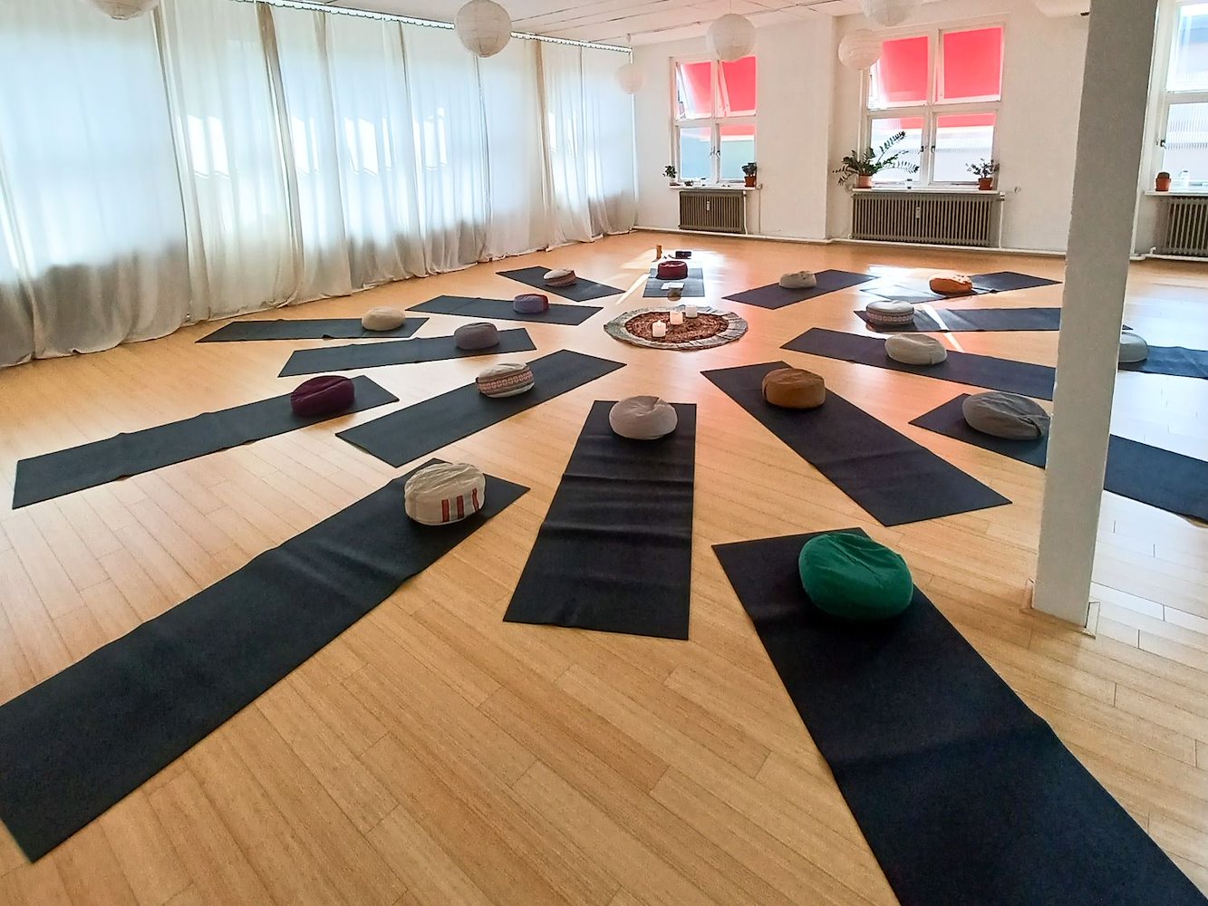 Bindi Yogastudio - фото 2