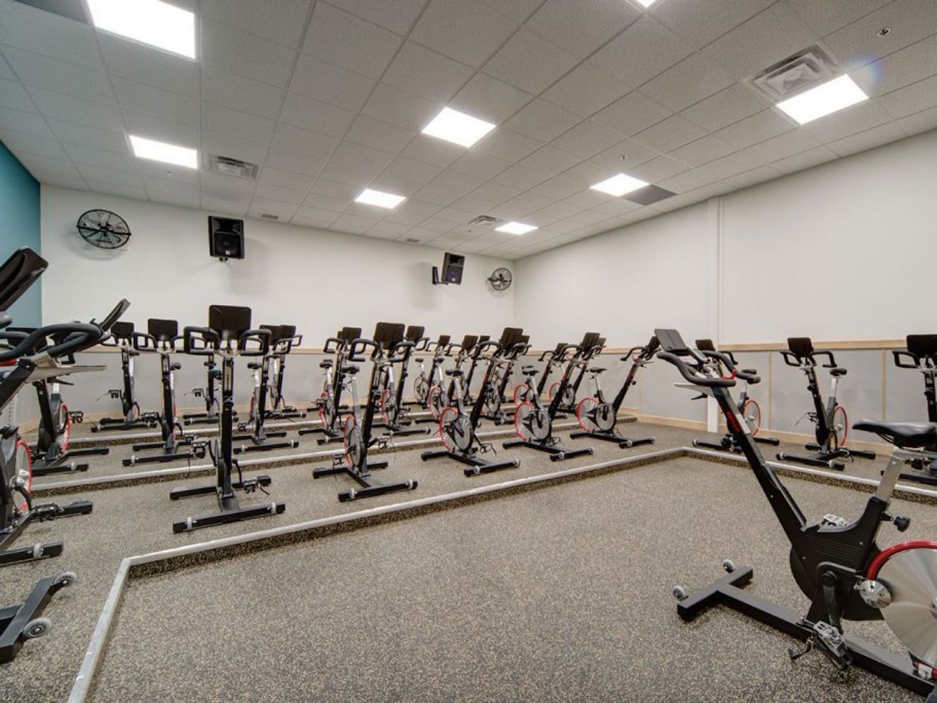 HER GYMVMT Women's Beacon Heights Calgary - фото 3