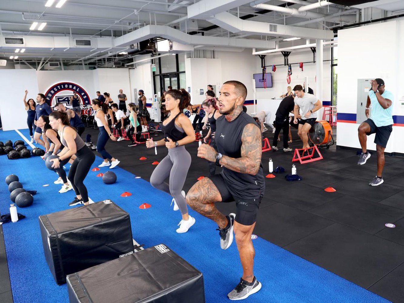 F45 - Asok สวัสดี - фото 3