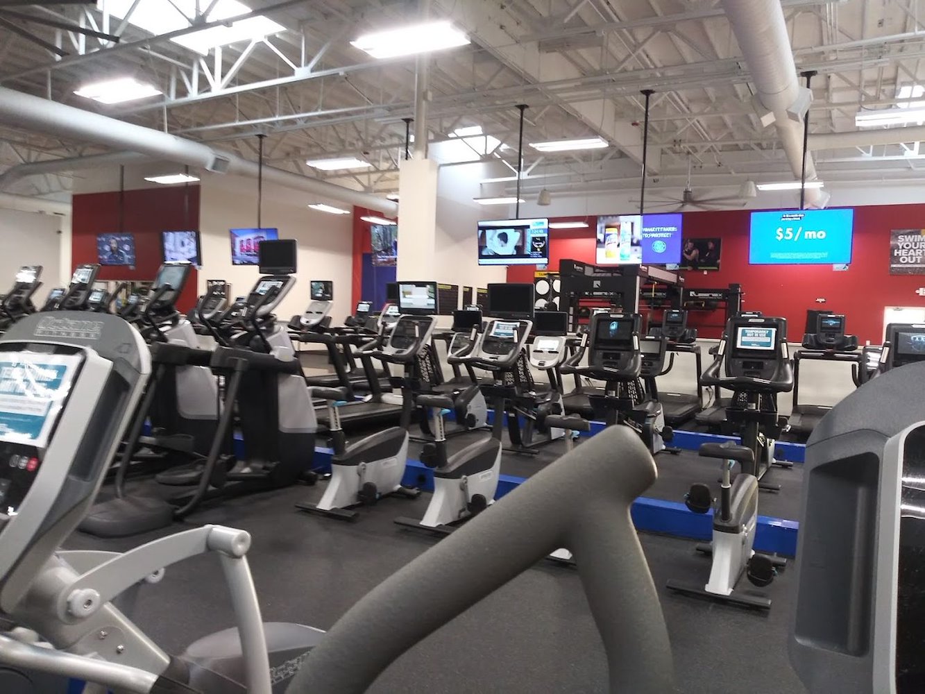 In-Shape Family Fitness - Watt - фото 1