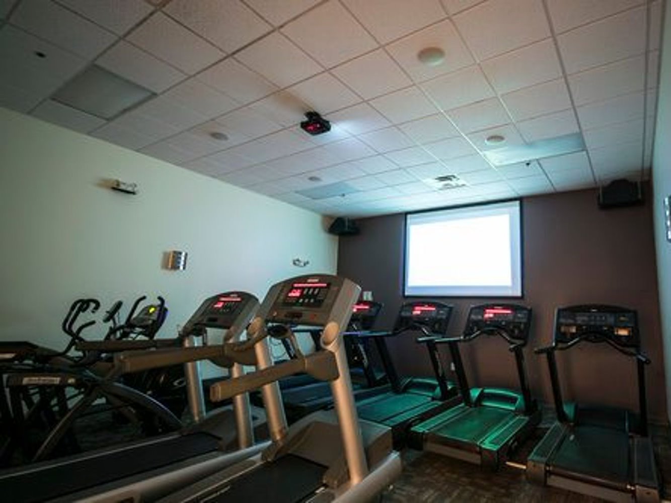 Healthtrax Fitness & Wellness East Greenwich - фото 4