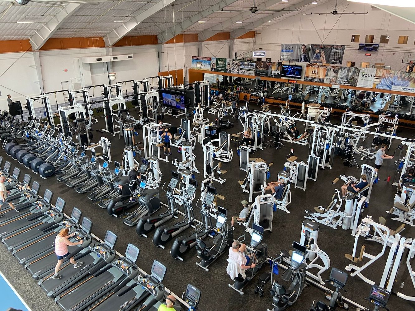 Universal Athletic Club - фото 4