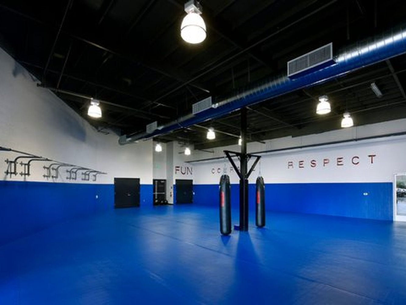 UFC GYM Corona - фото 4
