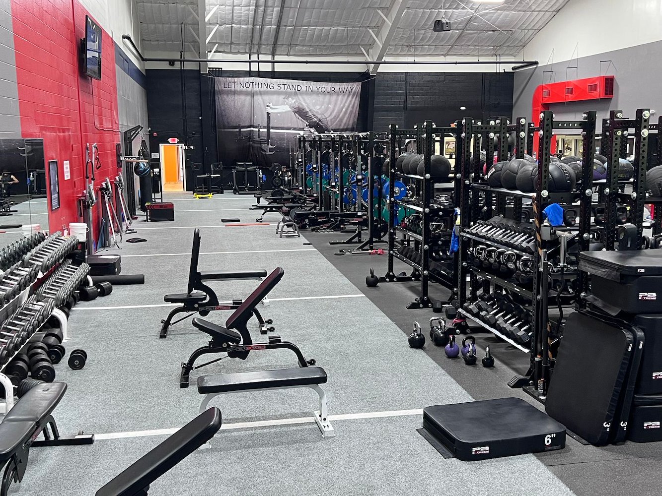 Universal Athletic Club - фото 2