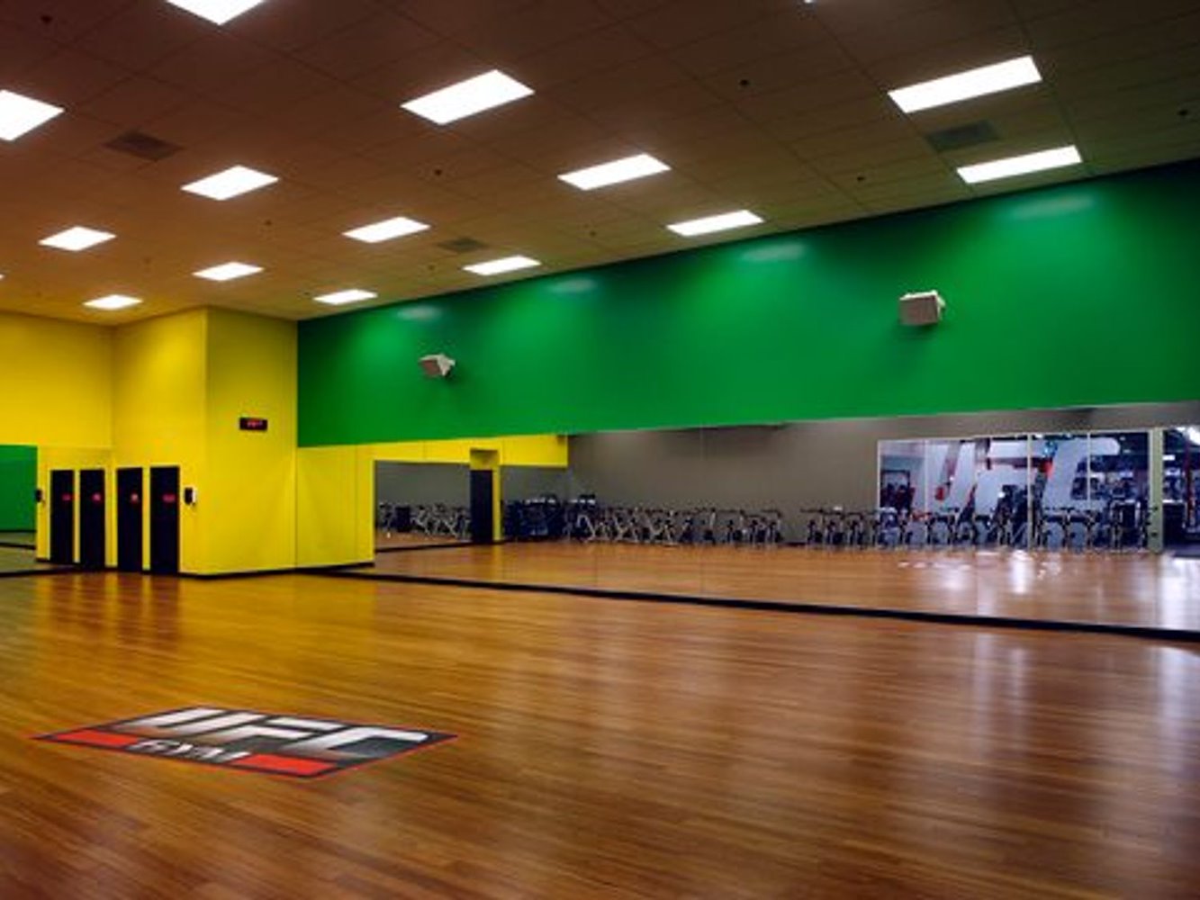 UFC GYM Corona - фото 5