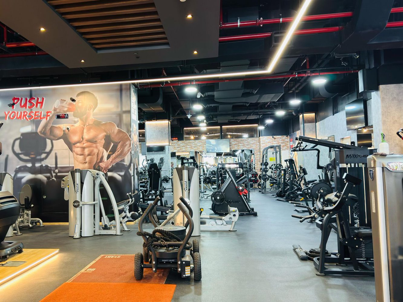 Leen Fitness Club - Qarn Al Harf (Men)