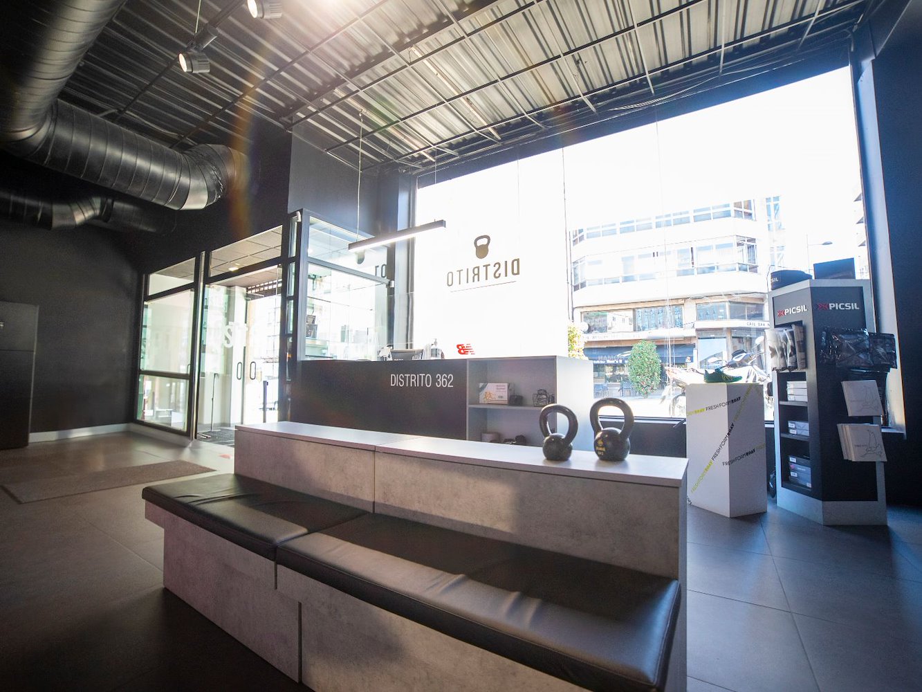 Distrito 362 Vigo – Plaza América