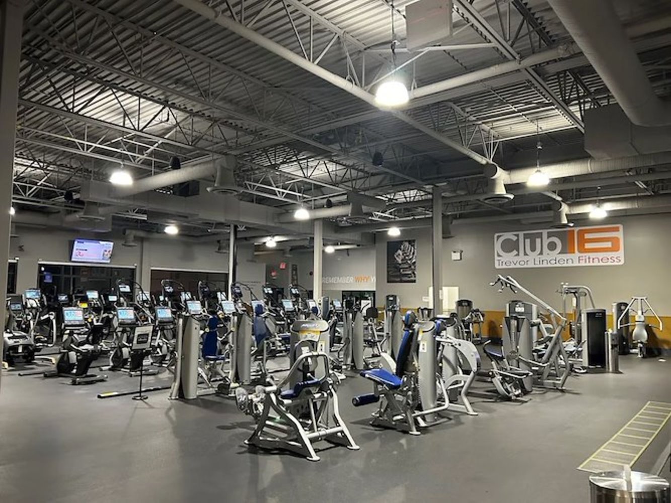 Club 16 Trevor Linden Fitness South Burnaby - фото 4
