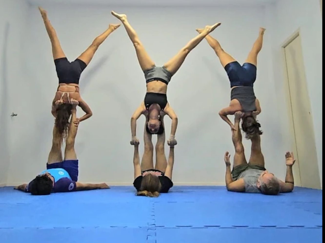 Solar Yoga & Acroyoga - фото 2