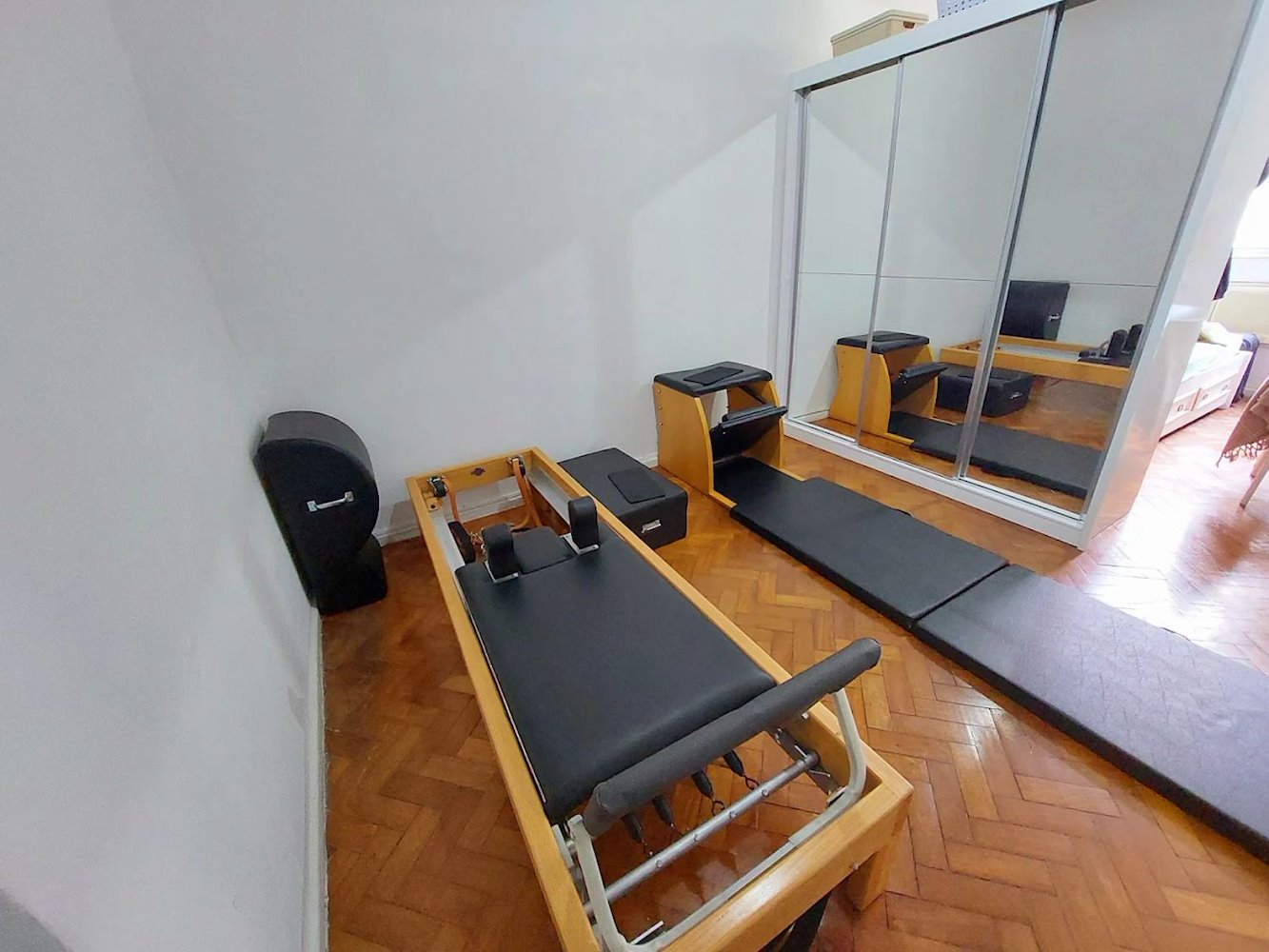 Studio Amar Pilates - фото 2