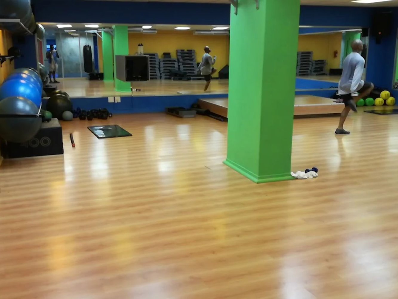 Zone Fitness - St Georges Mall - фото 5