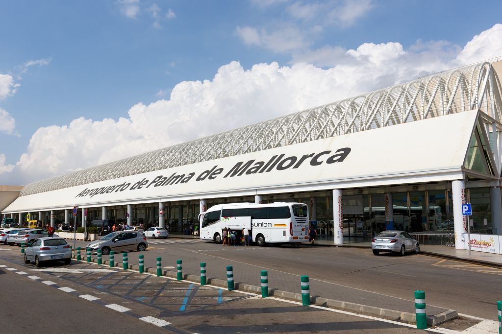 tobacco palma airport Explore