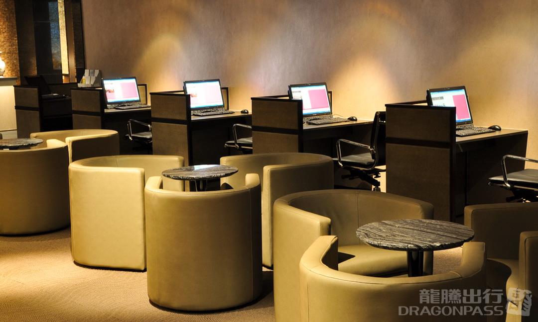 Plaza Premium Lounge (Gate 1) - interior view 3