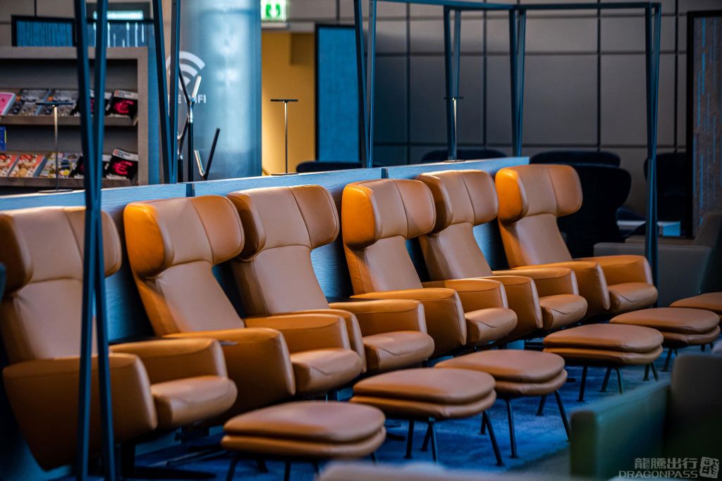 Airport Lounge - interior view 4