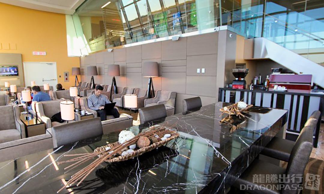 Plaza Premium Lounge (Non-US Departures) - interior view 2
