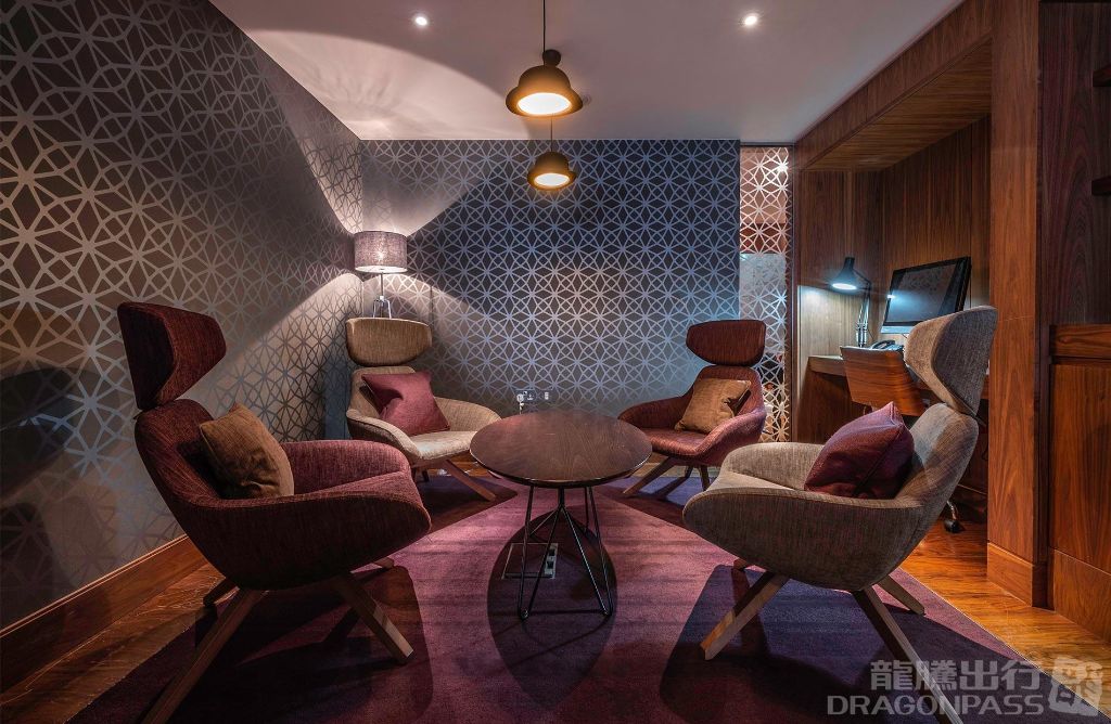 No1 Heathrow - interior view 3