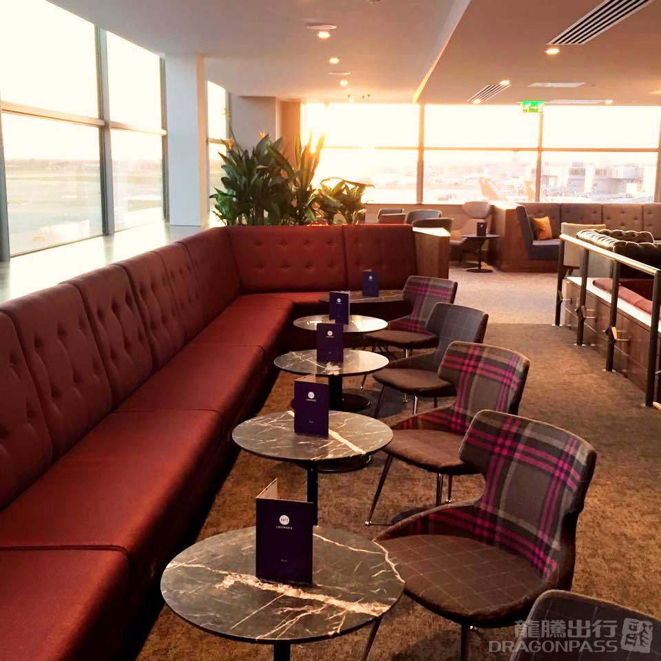 No1 Gatwick South - interior view 4