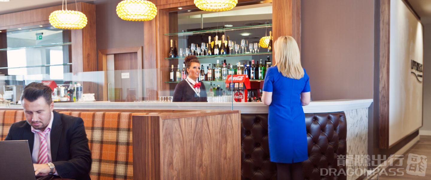 UpperDeck Lounge