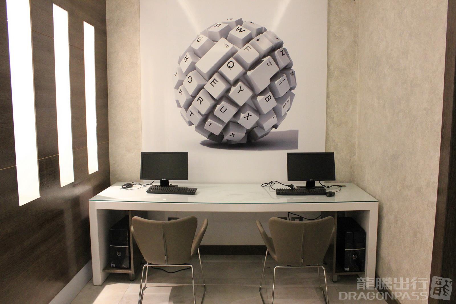 Primeclass CIP Lounge - interior view 4