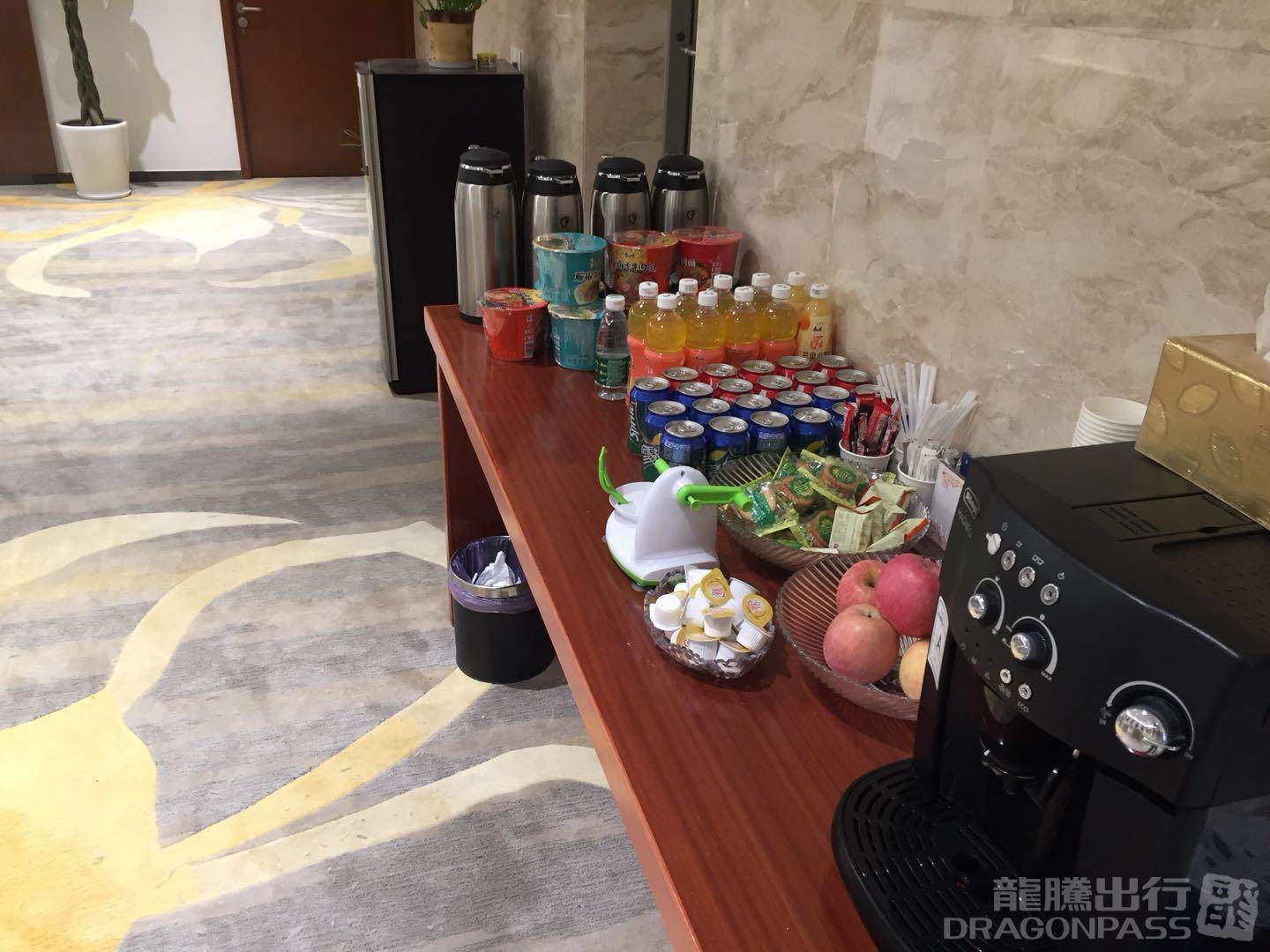 First Class Lounge - interior view 2