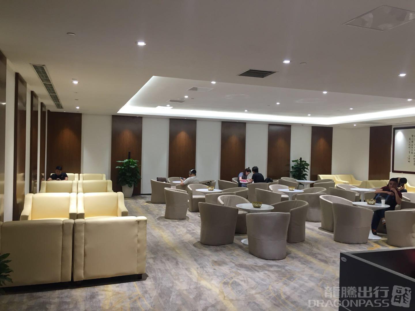 First Class Lounge - interior view 3