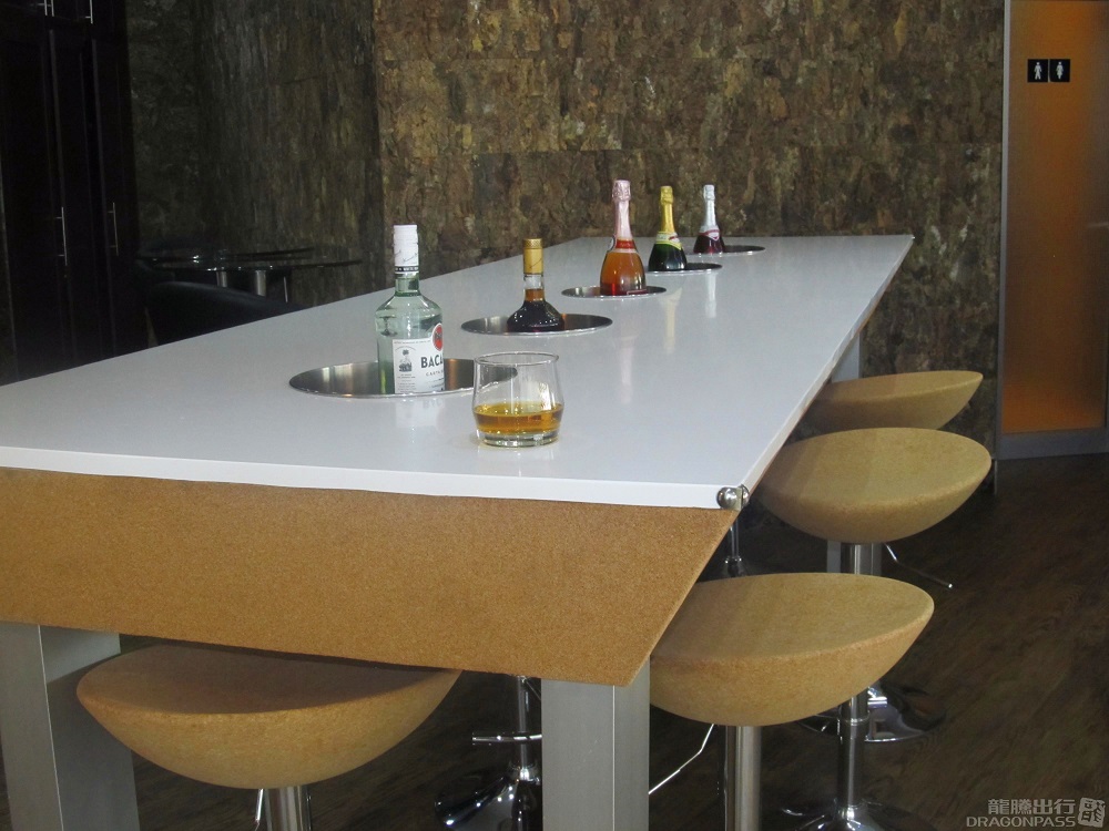 Oasis Executive Lounge