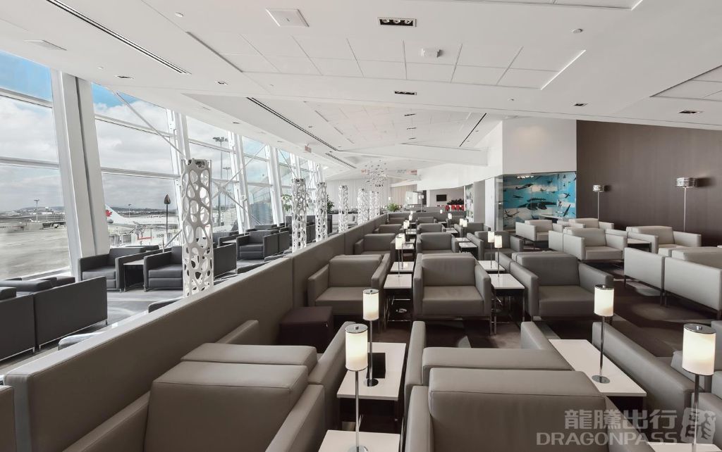 National Bank Lounge - interior view 4