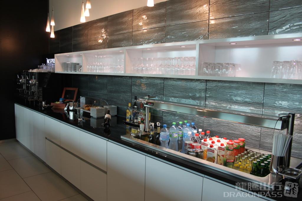 Marhaba Lounge - interior view 3