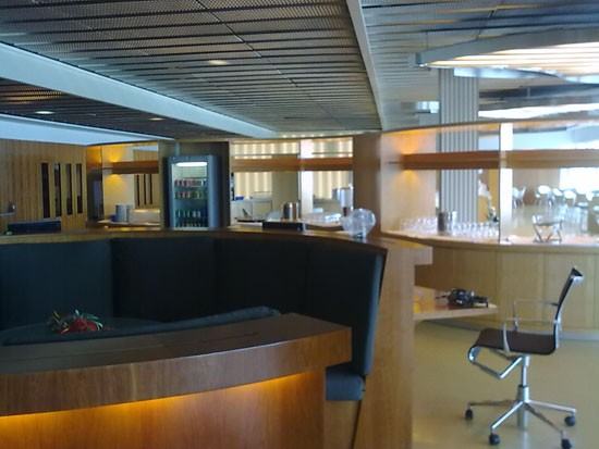 Sala VIP Puerta de Alcala — food & bar