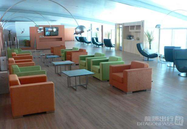 Sala VIP Joan Olivert — food & bar