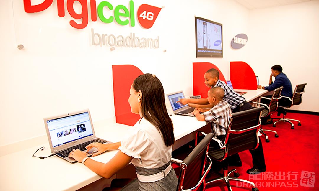 Club Kingston Departure - interior view 4