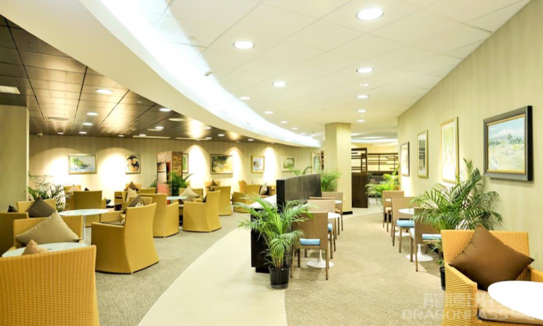 Club Mobay Departure - interior view 3