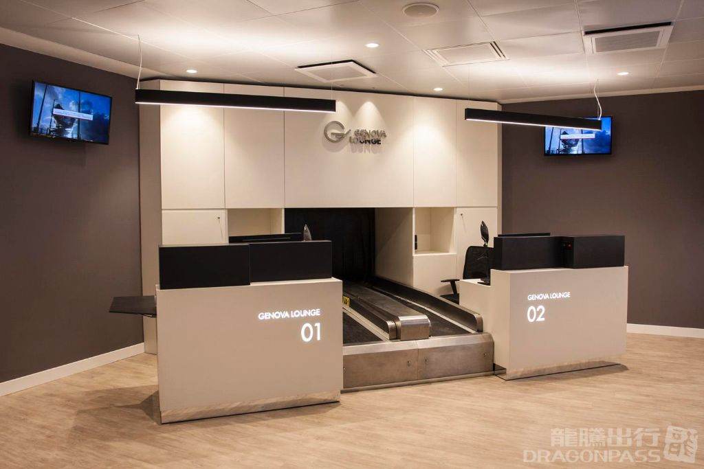 Sala Genova at Airport (GOA)